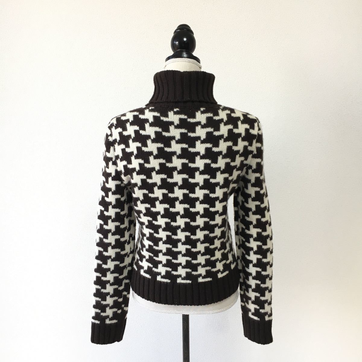 95%以上節約 美品 CHANEL シャネル カシミヤ100% エンブレム セーター