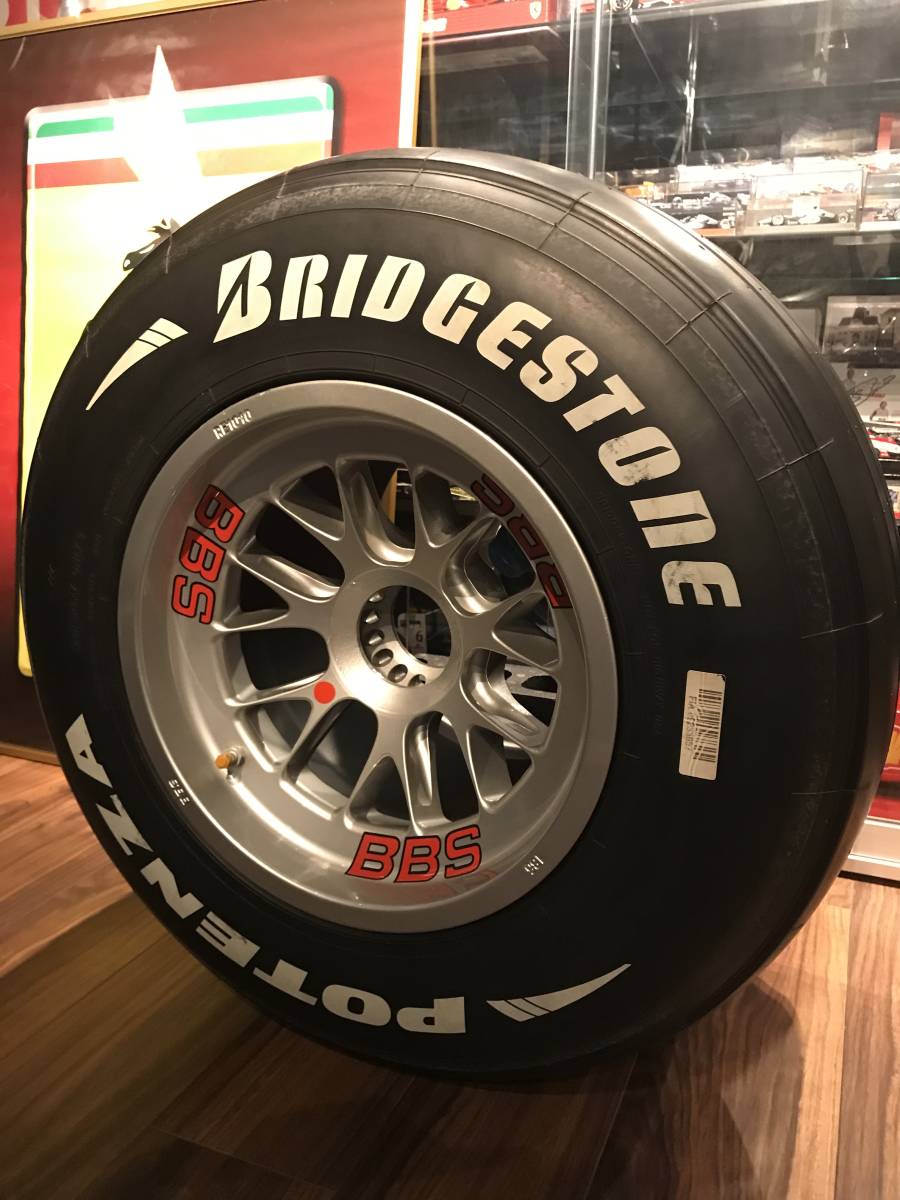 ワンピなど最旬ア! F1 フェラーリ 2000年代前半 フロントタイヤ