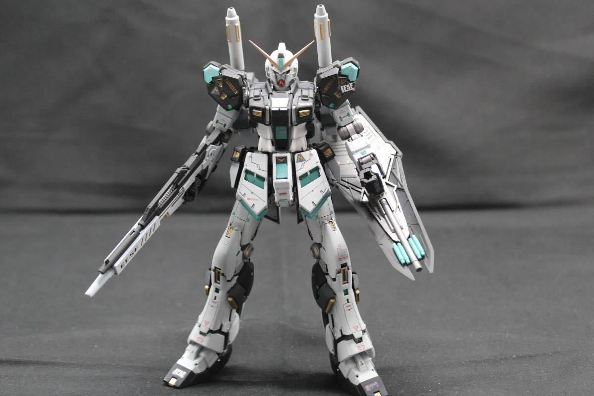 RG 量産型νガンダム 完成品 - プラモデル