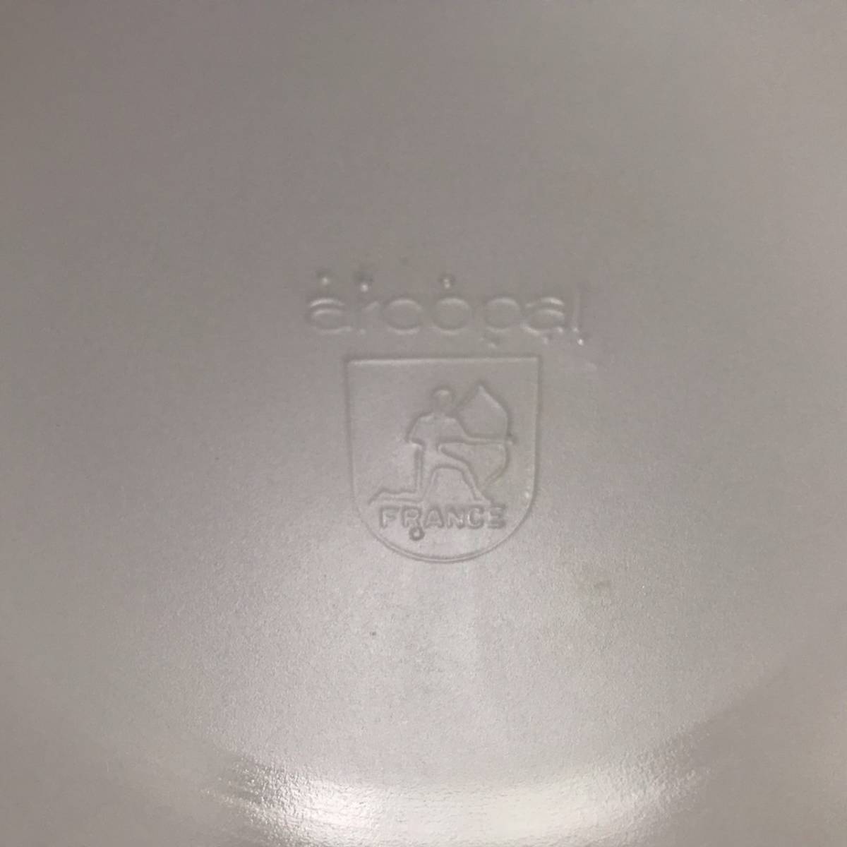 フランス製　DURALEXティーカップ4個　＆　arcopalミルクガラス未使用深皿4枚・USED平皿4枚のセット　ビンテージデュラレックスアルコパル_画像4