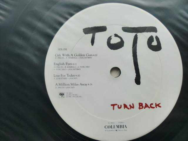 ＊【LP】TOTO／TURN BACK（FC36813）（輸入盤）ピンナップ付_画像3