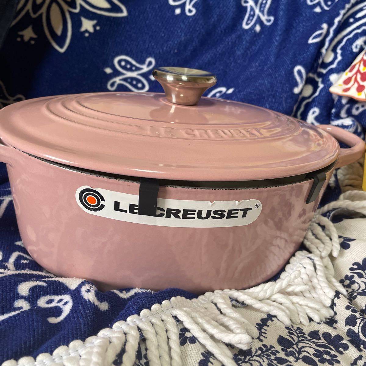 ル・クルーゼ(Le Creuset) 鋳物 ホーロー 鍋 シグニチャー ココット・オーバル 25 cm シフォンピンク ガス IH オーブン 対応