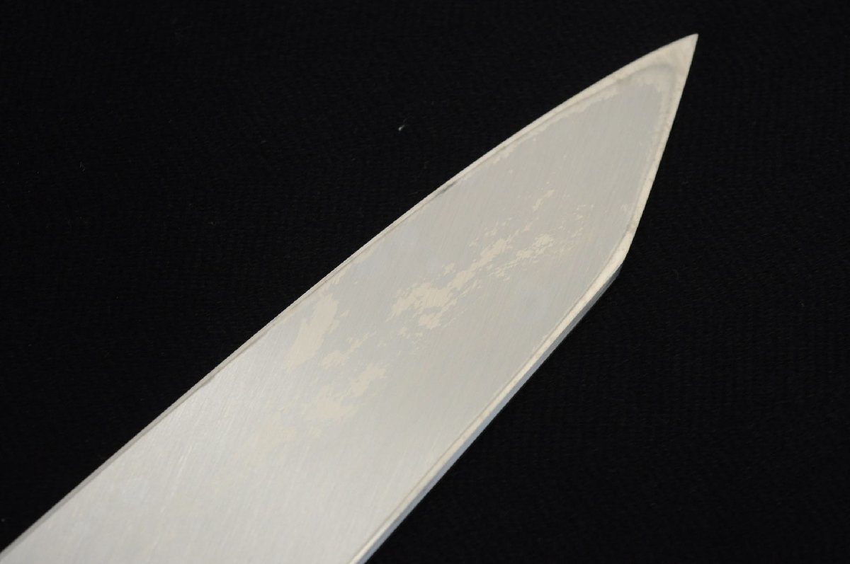 未使用品 高鳳 勘所切付 包丁 九寸 刃渡り260mm 全長438mm 銀三鋼 鏡面 水牛八角柄 白鞘/箱付 6-C088Z_画像10