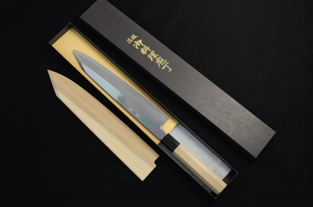 未使用品 高鳳 勘所切付 包丁 九寸 刃渡り260mm 全長438mm 銀三鋼 鏡面 水牛八角柄 白鞘/箱付 6-C088Z_画像1