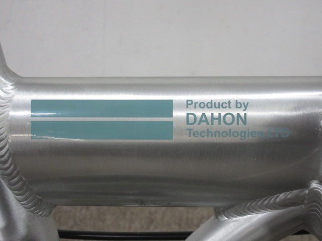 DAHON ダホン VELO CAMP DAL166 折りたたみ自転車 ミニベロ 16インチ 6段変速 シルバー 6-H013Z/1/240