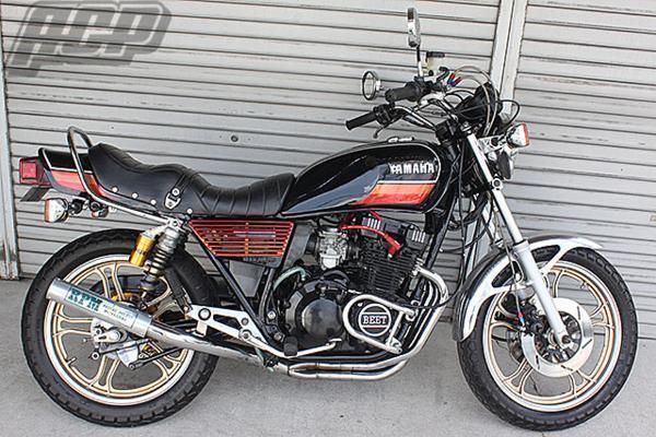 良質 Z400GP 黒ベース ラインステッカーセット 新品 ienomat.com.br