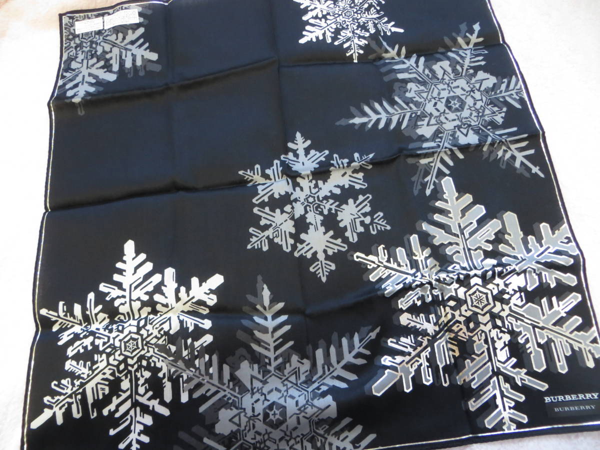 ★新品/正規品★バーバリー BURBERRY 婦人 レディース 大判 ハンカチ 黒 雪の結晶　綿100%　日本製　ロゴ刺繍