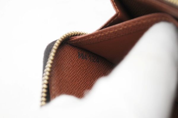 ☆良品☆ ルイヴィトン Louis Vuitton モノグラム ジッピーウォレット