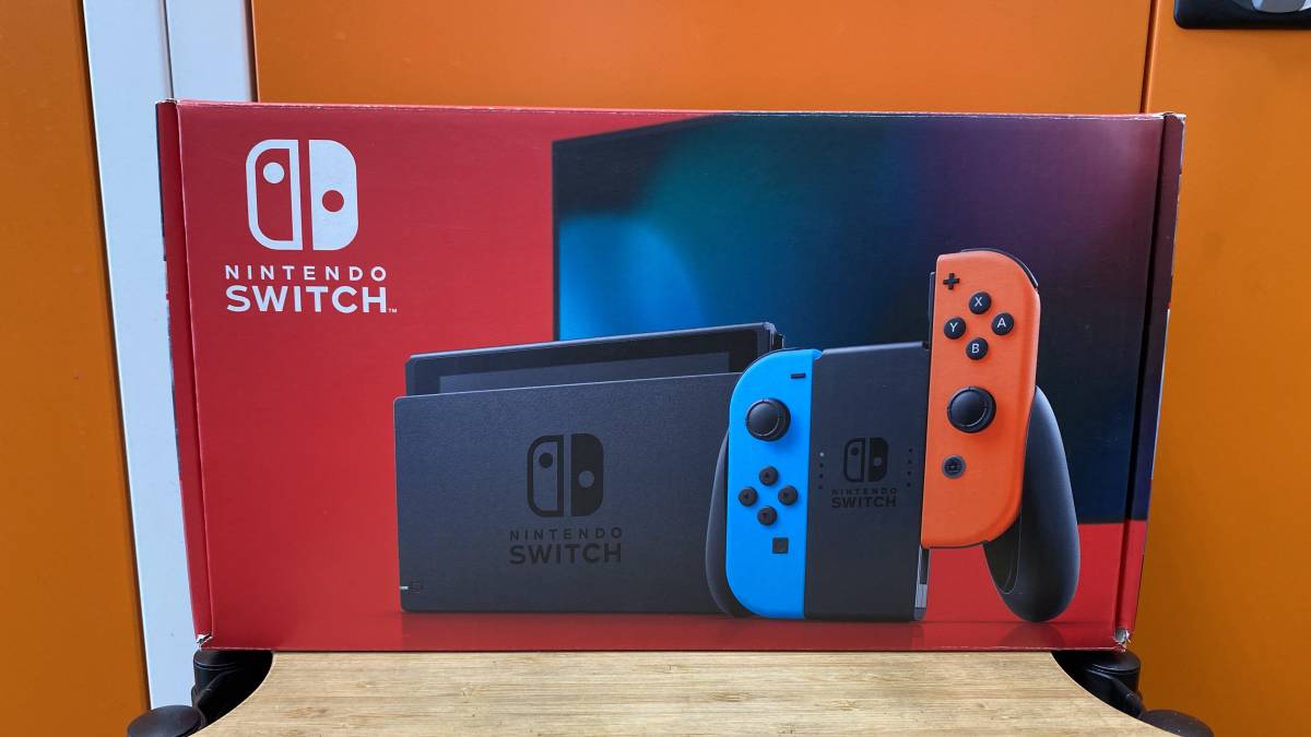 美品】Nintendo Switch ニンテンドースイッチ 本体 新型 JOY-CON