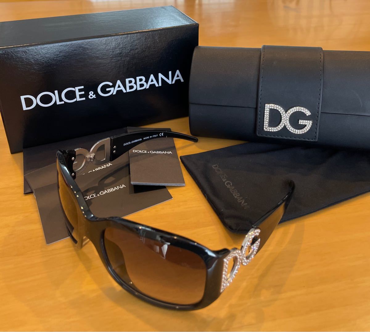 ☆ドルチェ&ガッバーナ☆D&G☆サングラス☆ロゴ☆新品未使用☆