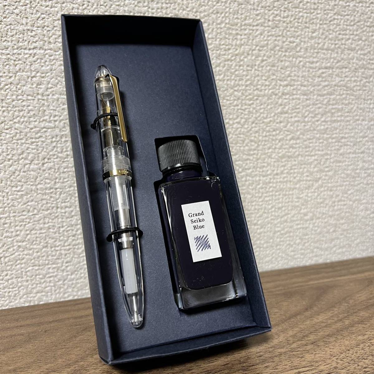 超希少必見】グランドセイコー 万年筆 未使用非売品 Grand Seiko 超希少必見】グランドセイコー 万年筆 未使用非売品 Grand Seiko