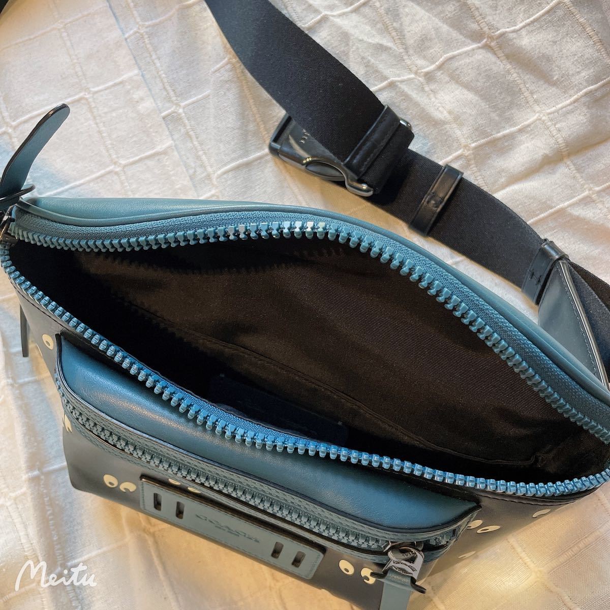 COACH ウエストバッグ ポーチ 海外限定 美品 コーチ ディズニー COACH ウエストバッグ ポーチ 海外限定 美品 コーチ ディズニー