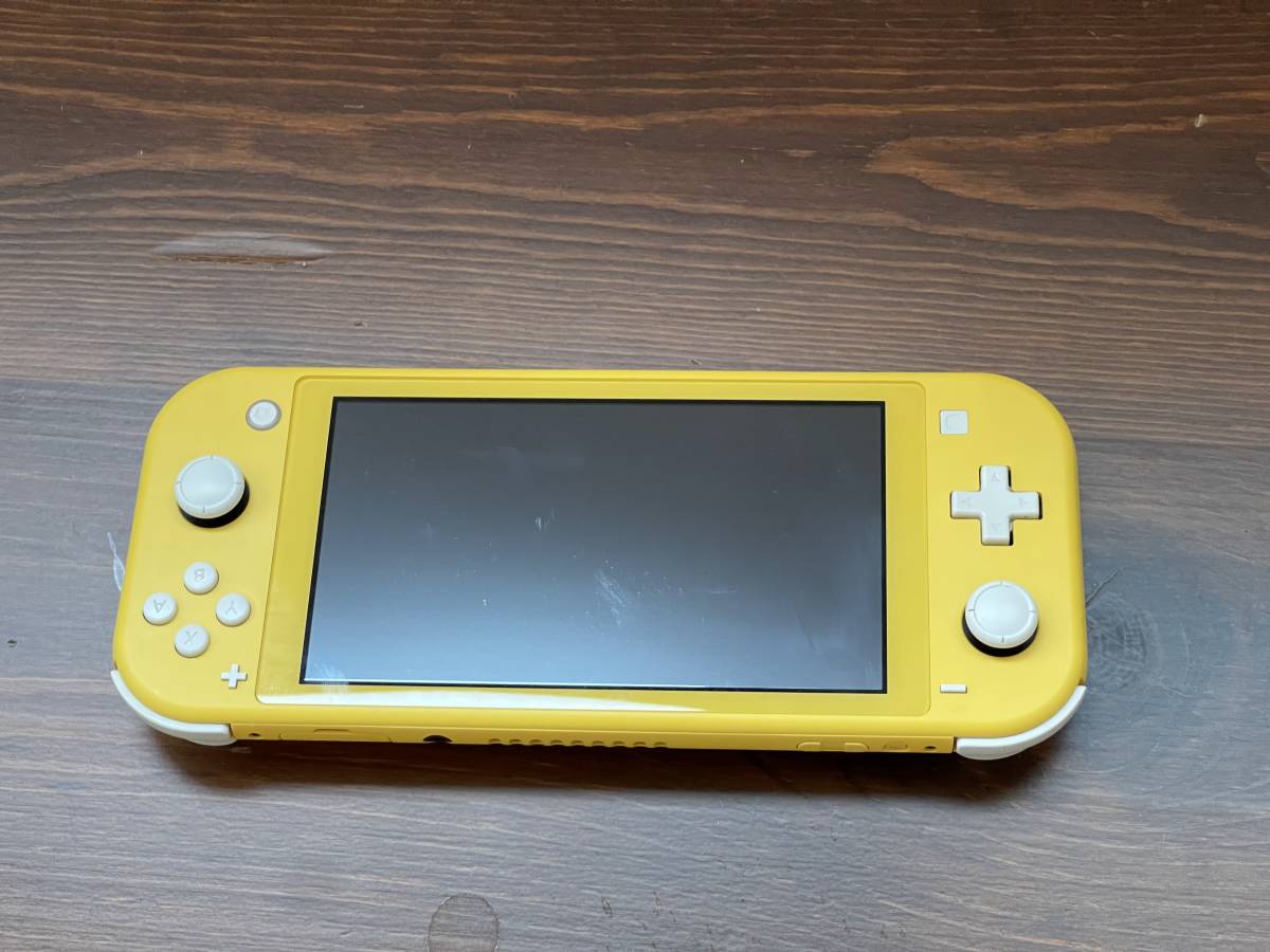 ☆送料無料 任天堂 Nintendo Switch Lite(ニンテンドースイッチ ライト