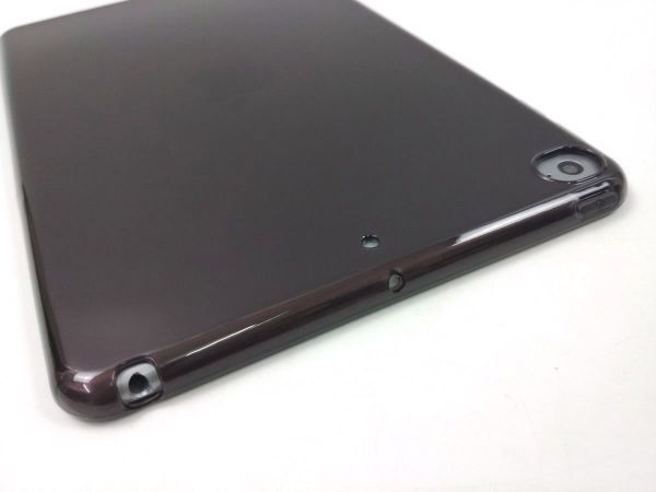 iPad mini 4用 カバー ソフトケース 背面 薄型 TPU クリア ブラック_画像4