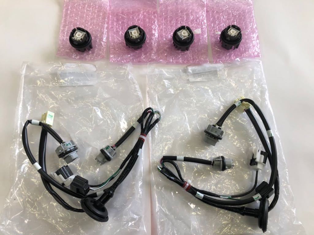 送料込み トヨタ アクア 純正 NHP10 後期 テールランプ ハーネス