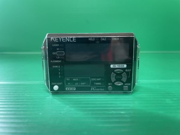 ◇美品 ◇【447】KEYENCE IG-1500アンプユニット パネル取付タイプ