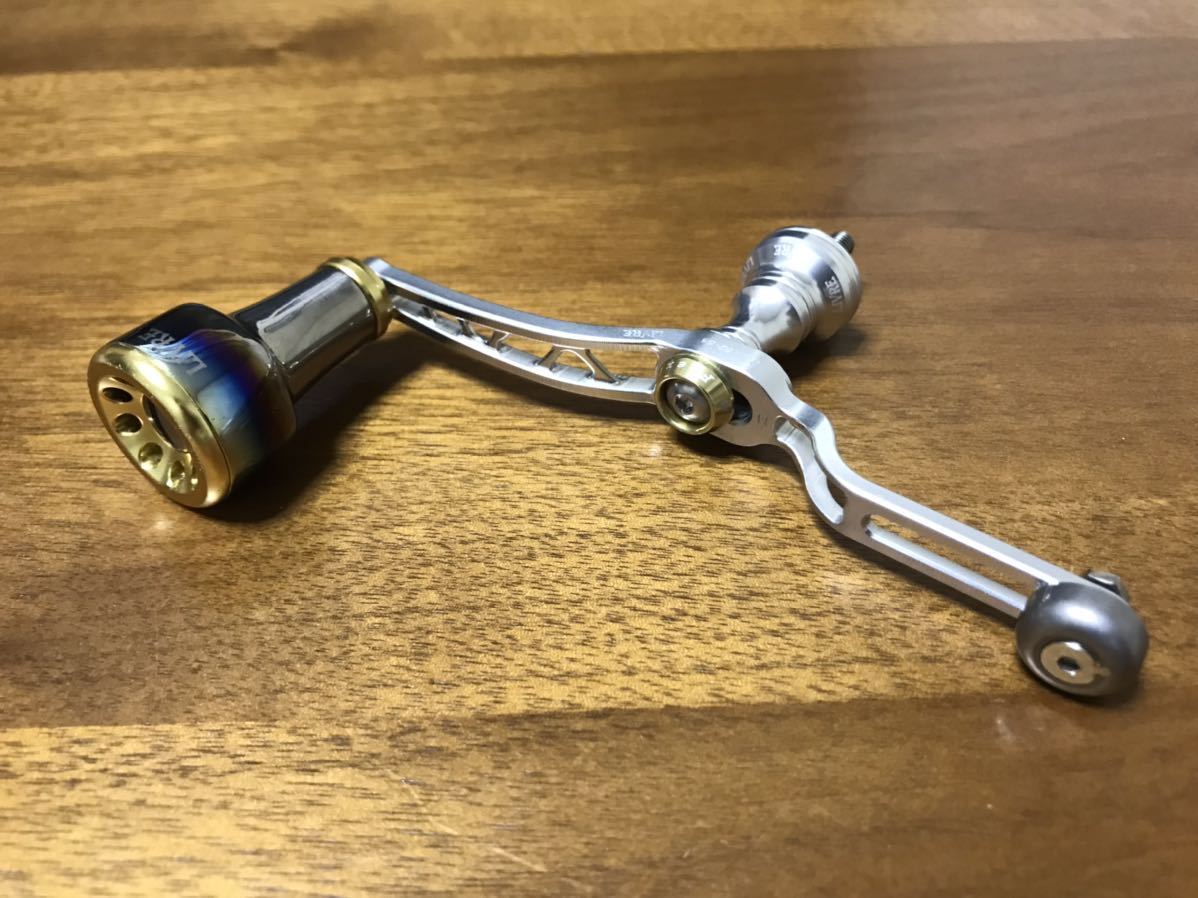 ほぼ新品)リブレ ユニオン45-51 Finoノブ ブラック×ゴールド ルアー
