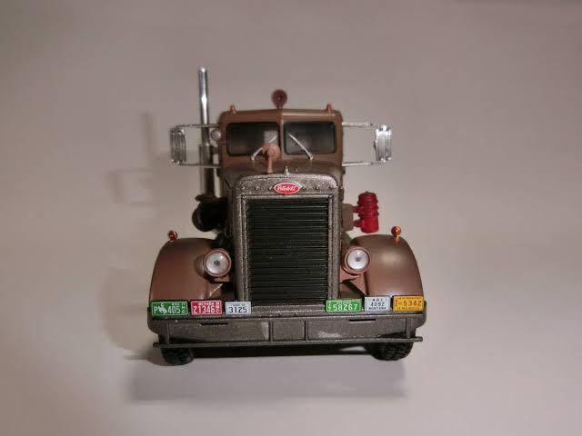 1/43 Altaya Peterbilt 281(1957年) DUEL ピータービルト タンク