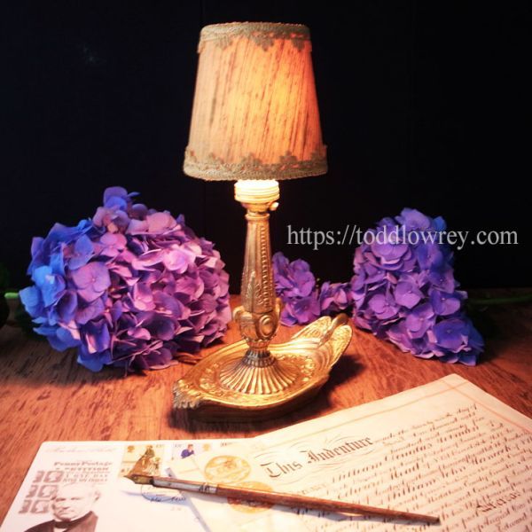 【白鳥が羽を休める手燭のともしび】フランス アンティーク テーブルランプ 照明 シェード付◆Antique Brass Swan Table Lamp with Shade◆_画像1