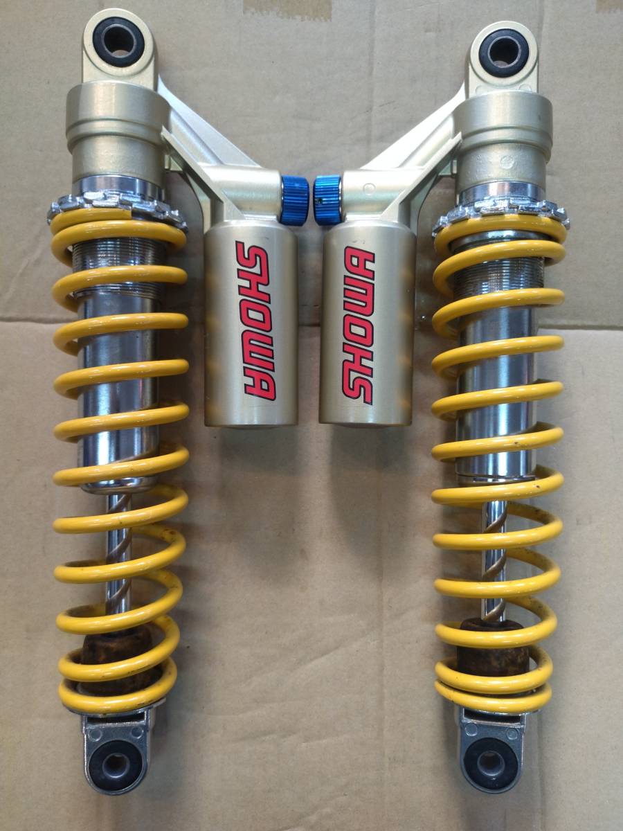 SHOWA リアサスペンション360ミリ www.distribella.com