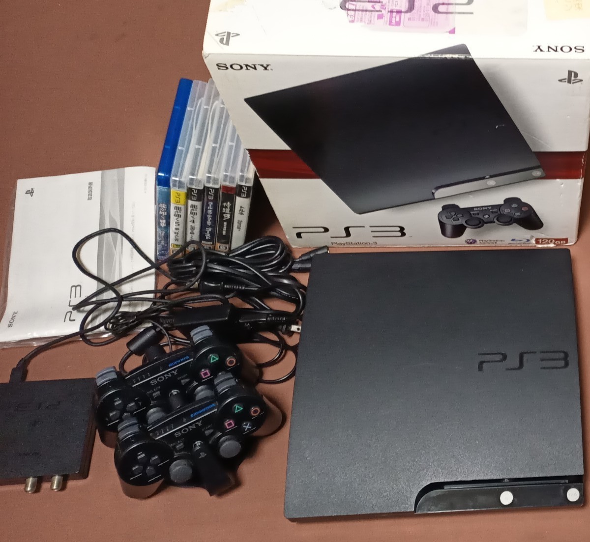 PS3本体　コントローラー2個　トルネ　コントローラー充電器などセット　ジャンク