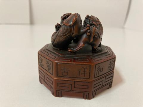  three lion sculpture vermilion inkpad ornament .. thing better fortune . luck calligraphy lion tree carving width 5.5. height 5.