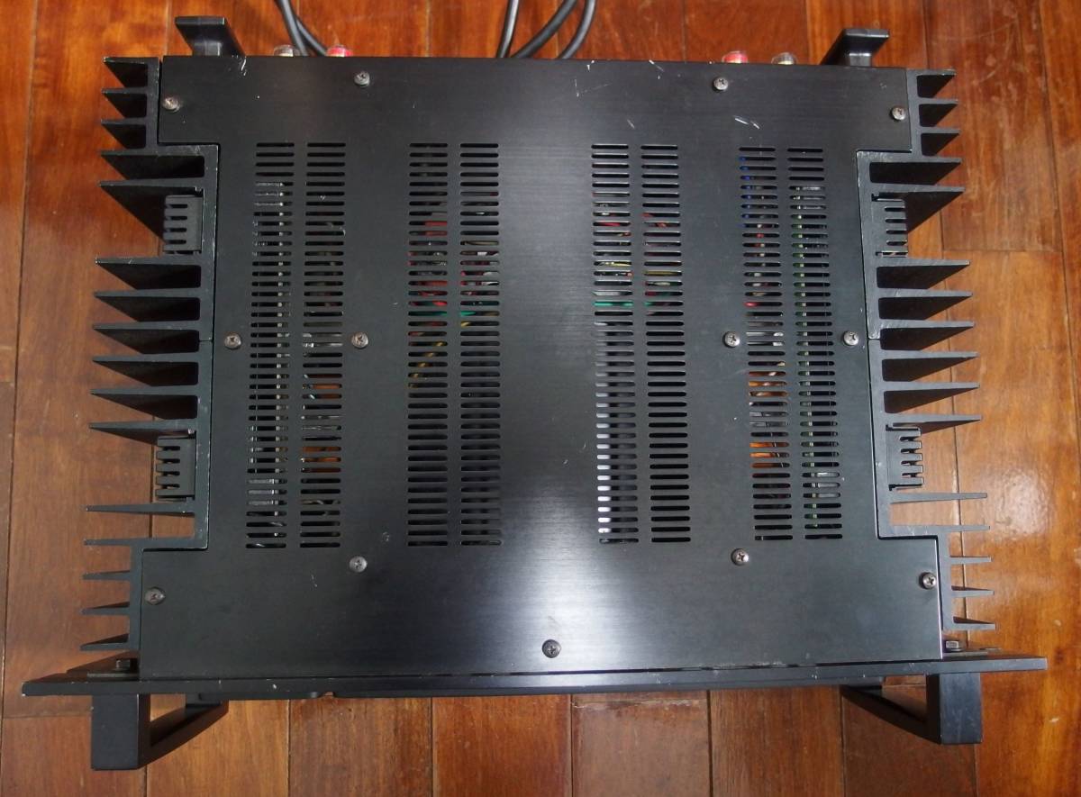 ヤマハ パワーアンプ MODEL P-2200 ヤマハ パワーアンプ MODEL P-2200