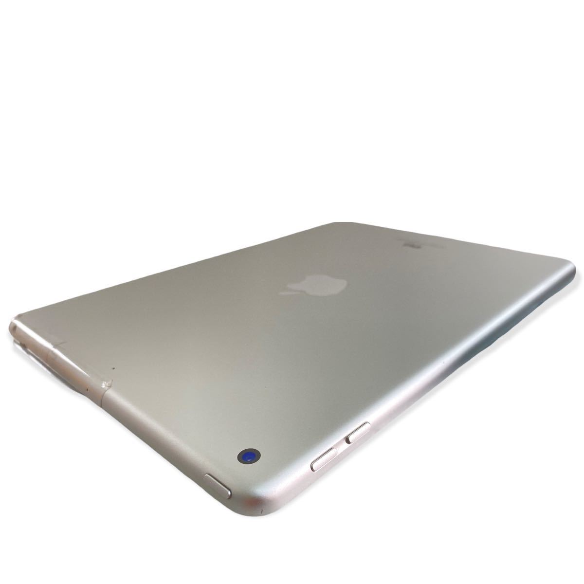 ★Apple iPad 第6世代 MR7G2J/A ( A1893 ) Wi-Fi 32GB シルバー タブレット 9.7インチ 画面割れ 部品取り 中古品 ジャンク品 管理を279_画像7