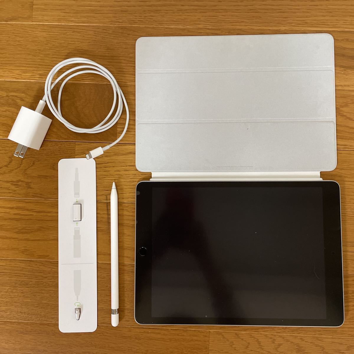 極美品 iPad 無印 第9世代 256GB 10.2インチ WiFiモデル Apple pencil