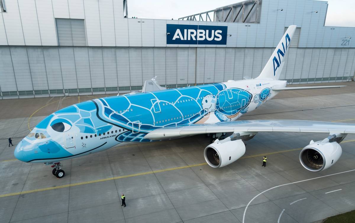 ANA A380 エアバス380 フライングホヌ　ピン　全日空　ハワイ　ホノルル　バッジ 空飛ぶ亀　遊覧飛行 夏休み 復活 再就航_イメージ