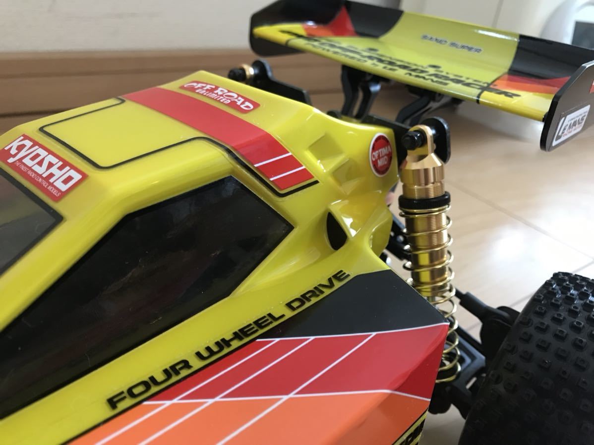新品!】京商 ターボオプティマミッド風 ボディ・ウイング 2点セット