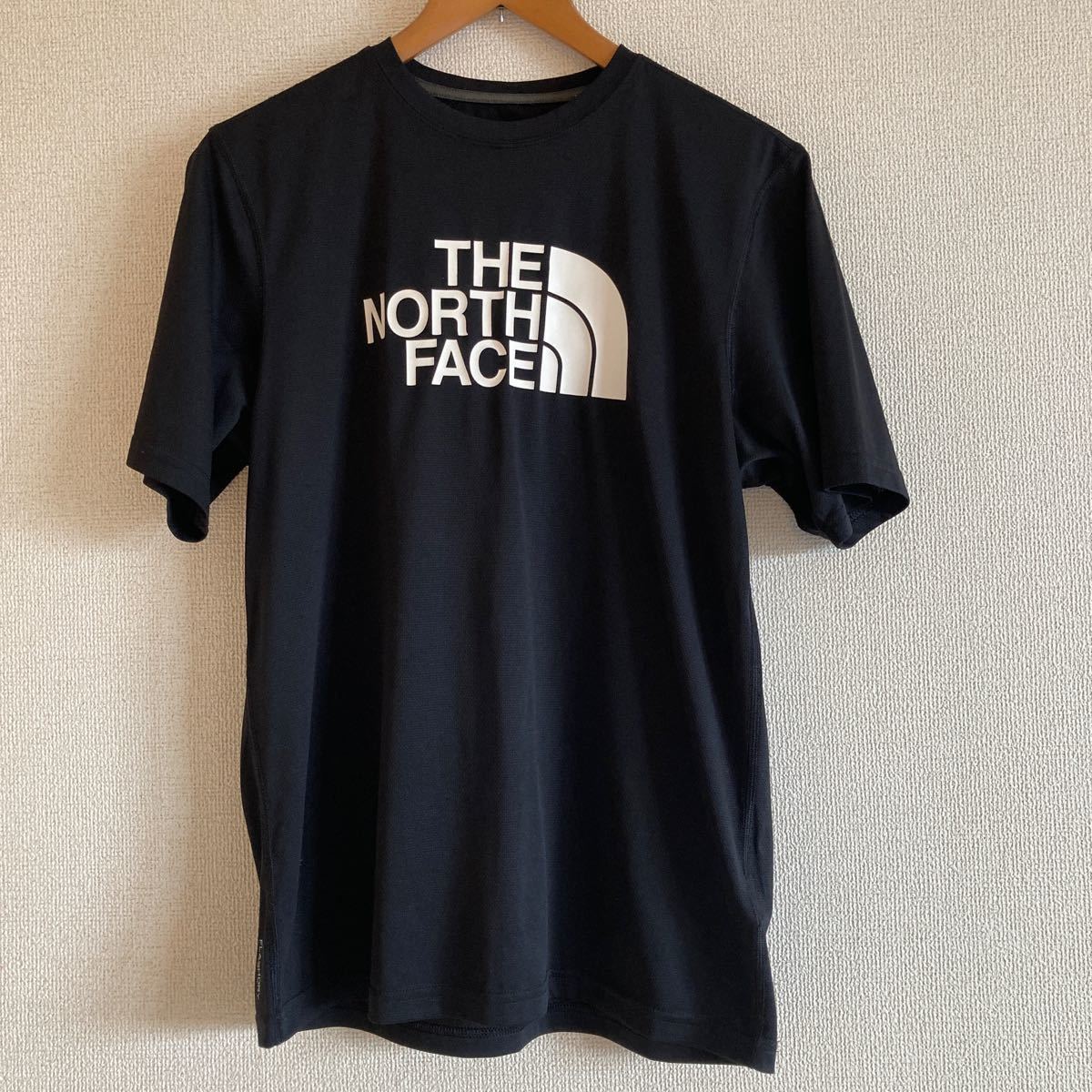 THE NORTH FACE 半袖Tシャツ