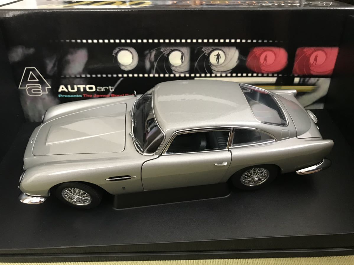 オートアート Autoart アストンマーチンDB5 007ボンドカー ゴールド