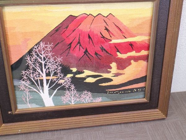 刺繍画 富士 紅葉 Yahoo!オークション - R770 刺繍画 刺繍絵 赤富士 刺繍 絵画 額