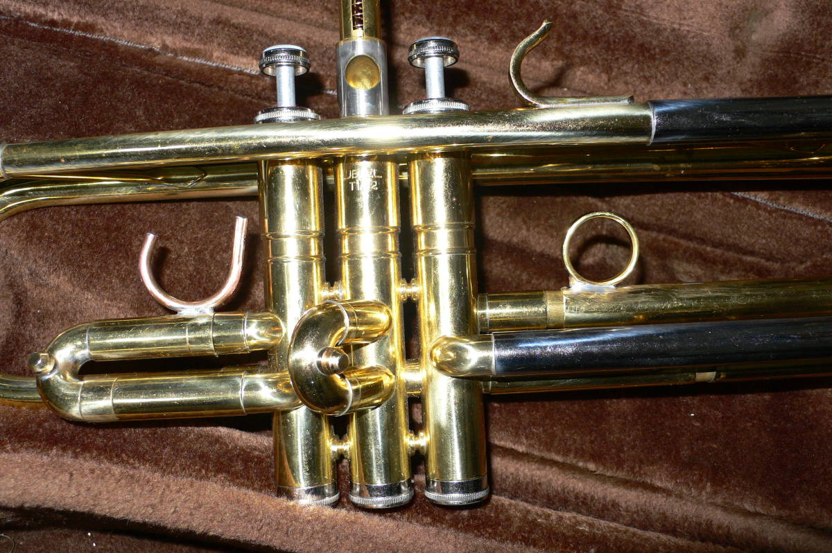 としては 株式会社河合器製作所 トランペット JEWEL T1A2 eSFiB