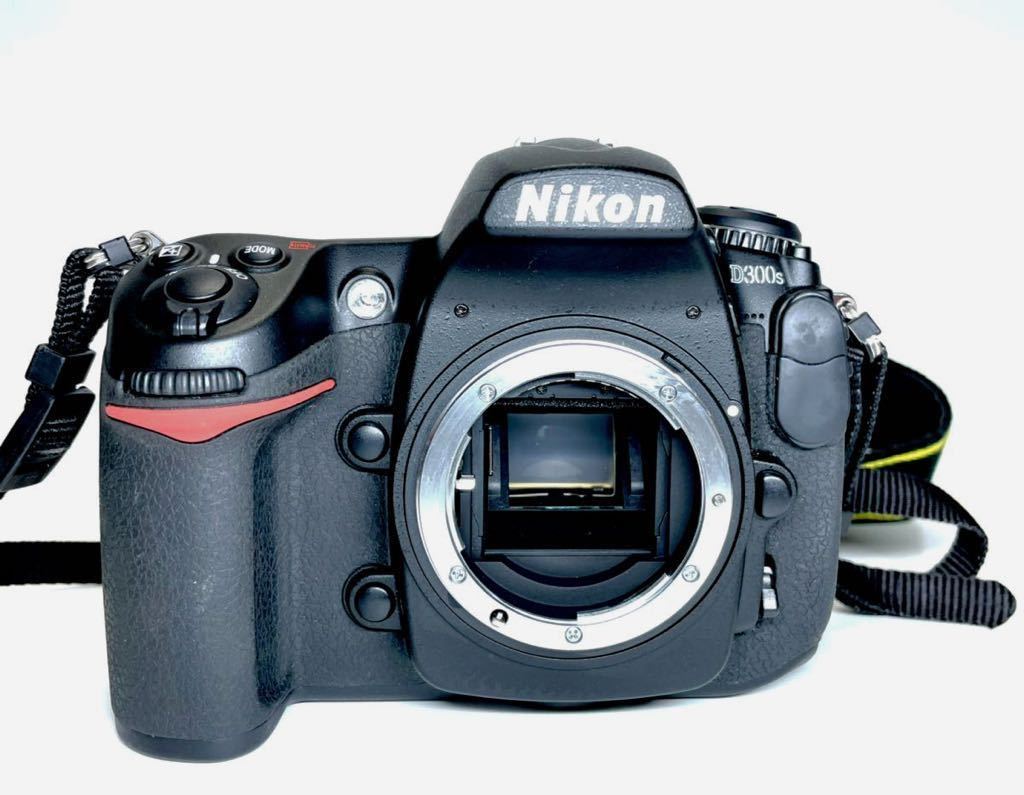 Nikon ニコン D300s デジタル一眼レフカメラ 実動品 ボディ 付属品付き_画像1