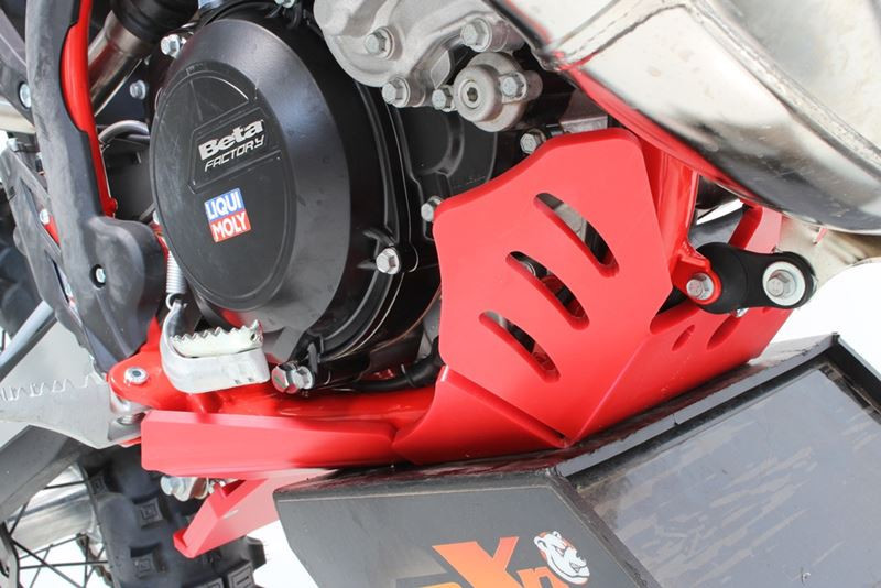 AXP axp racing Xtrem スキッドプレート BETA クロトレ- BETA beta クロトレ スキッドプレート ベータ純正