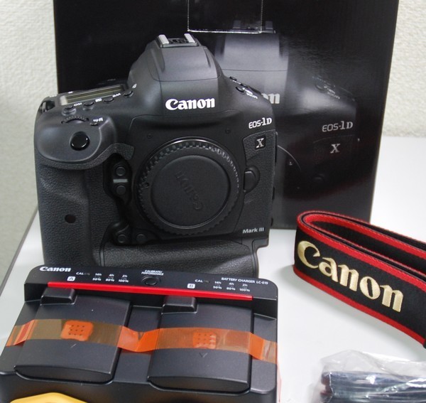 ☆展示品級【 キャノン / CANON デジタル一眼レフカメラEOS-1DX Mark3m