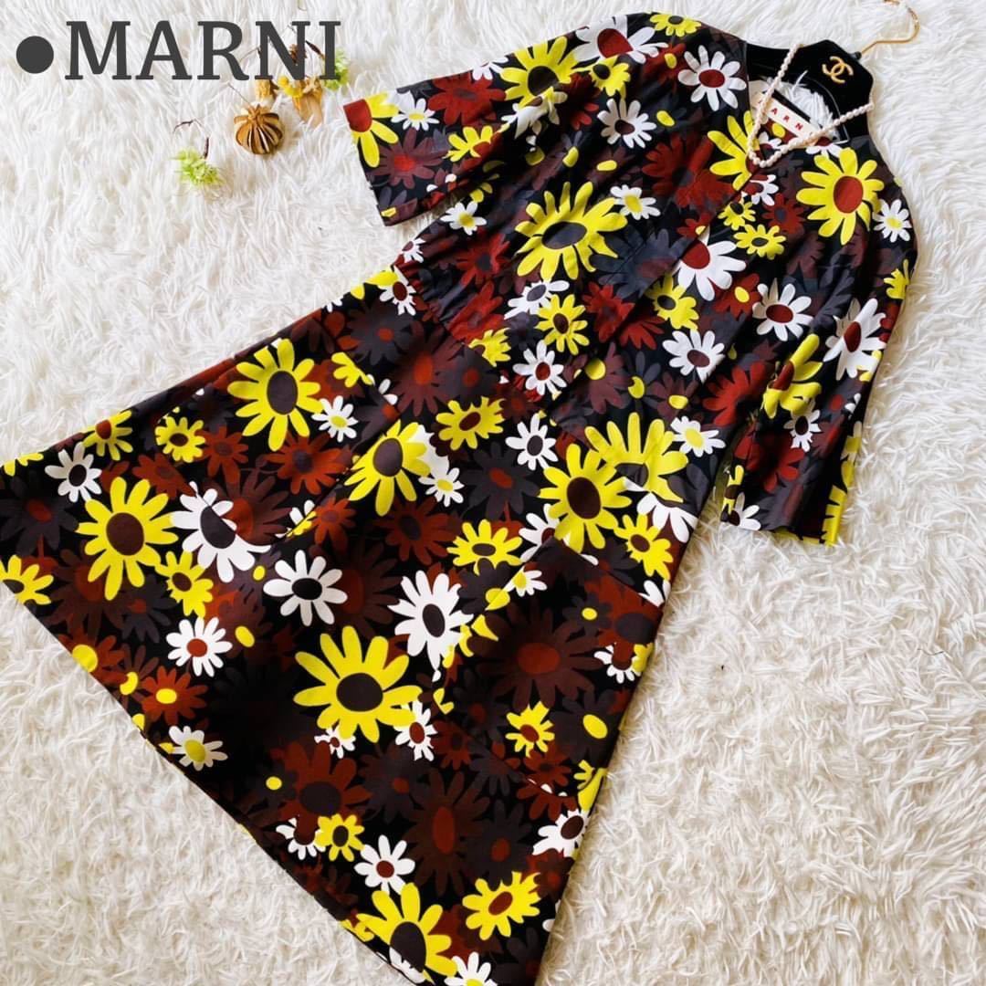 極美品 マルニ 総柄 花柄 ノーカラー 美ライン ワンピース イタリア製 40 MARNI フラワー ひざ丈 5分袖 春夏 - www