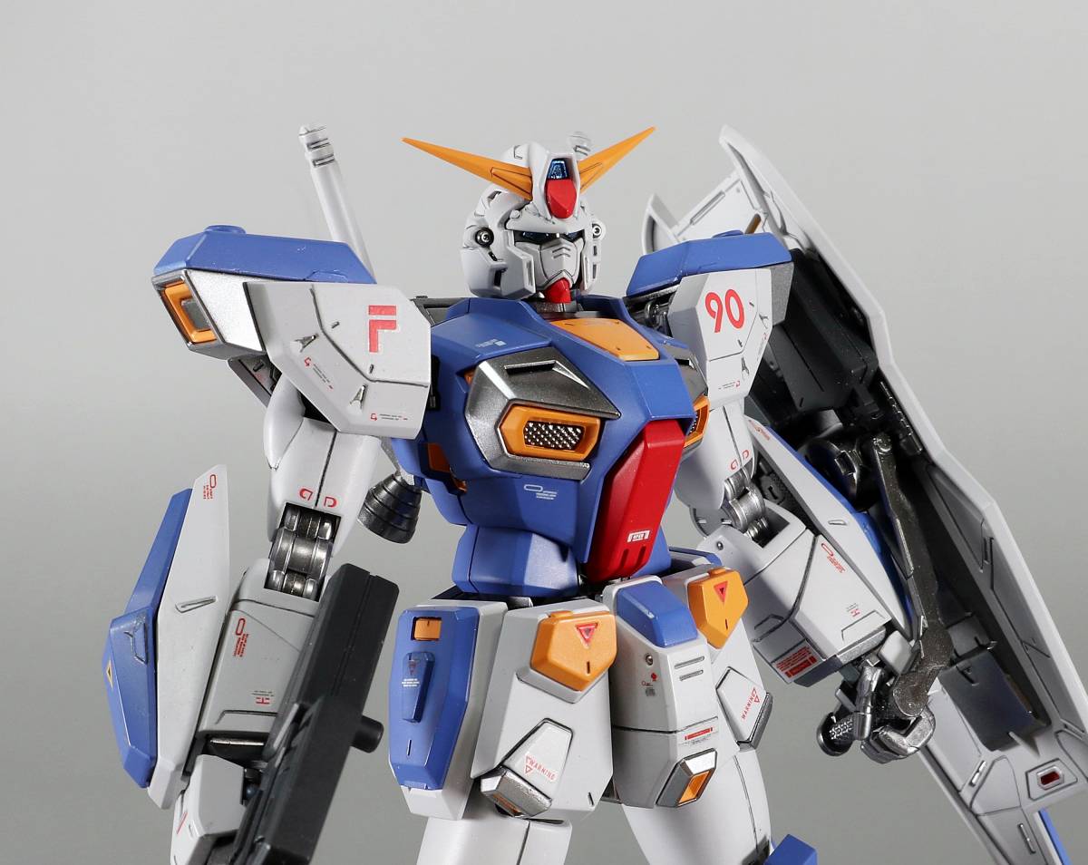1/100 MG ガンダムF90 + ミッションパックR型、V型 + ミッション 1/100 MG ガンダムF90 + ミッションパックR型、V型 + ミッション