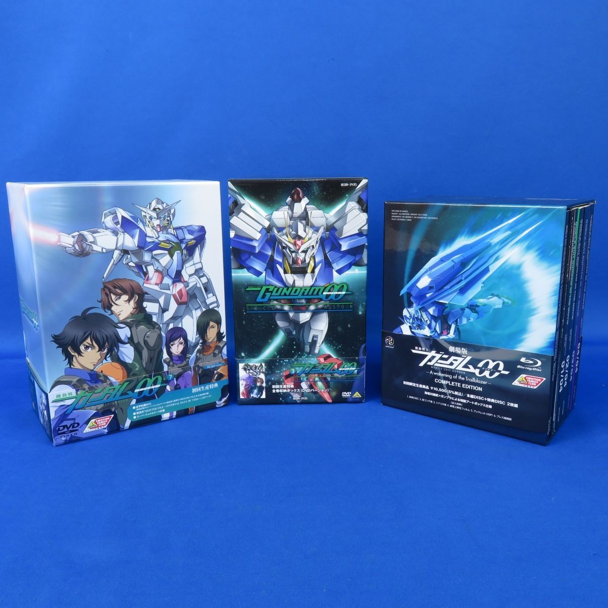 日本人気超絶の 機動戦士ガンダム00 Blu-ray BOX １期 2期 劇場版