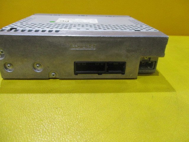 ジャンク品★日産純正 キューブZ11外し CDプレーヤー/デッキ 1DlNボックスケース付★28185-4V00B CQ-JN8501AK★即納_画像7