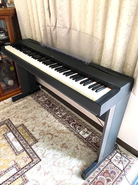 ☆直接引き取り限定☆ 電子ピアノYAMAHA ヤマハ ELECTRONIC PIANO P-70