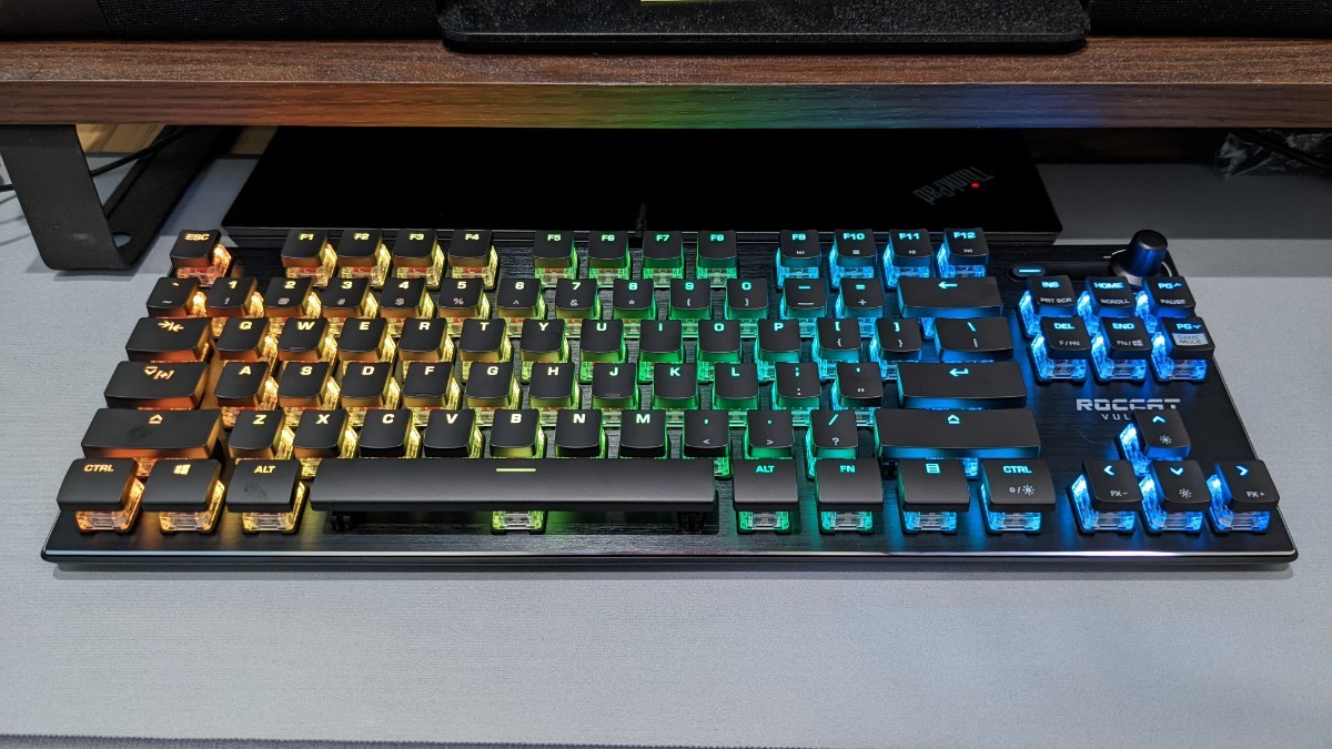 ロキャット ROC-12-271 コンパクトメカニカル RGB ゲーミング ロキャット ROC-12-271 コンパクトメカニカル RGB ゲーミング