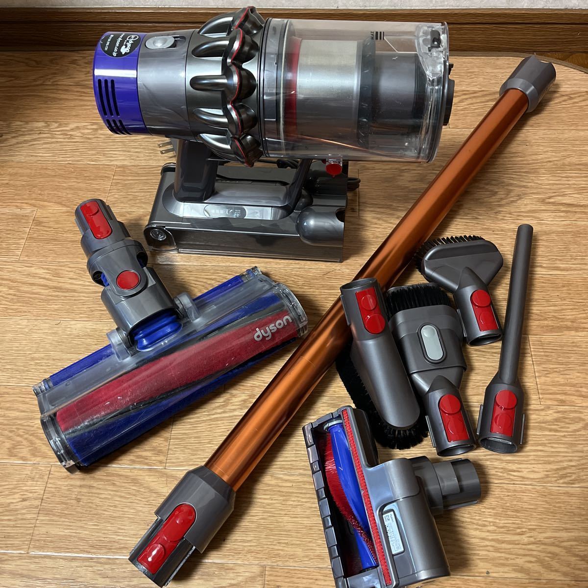 ダイソン dyson V10 fluffy SV12 エコモード54分-