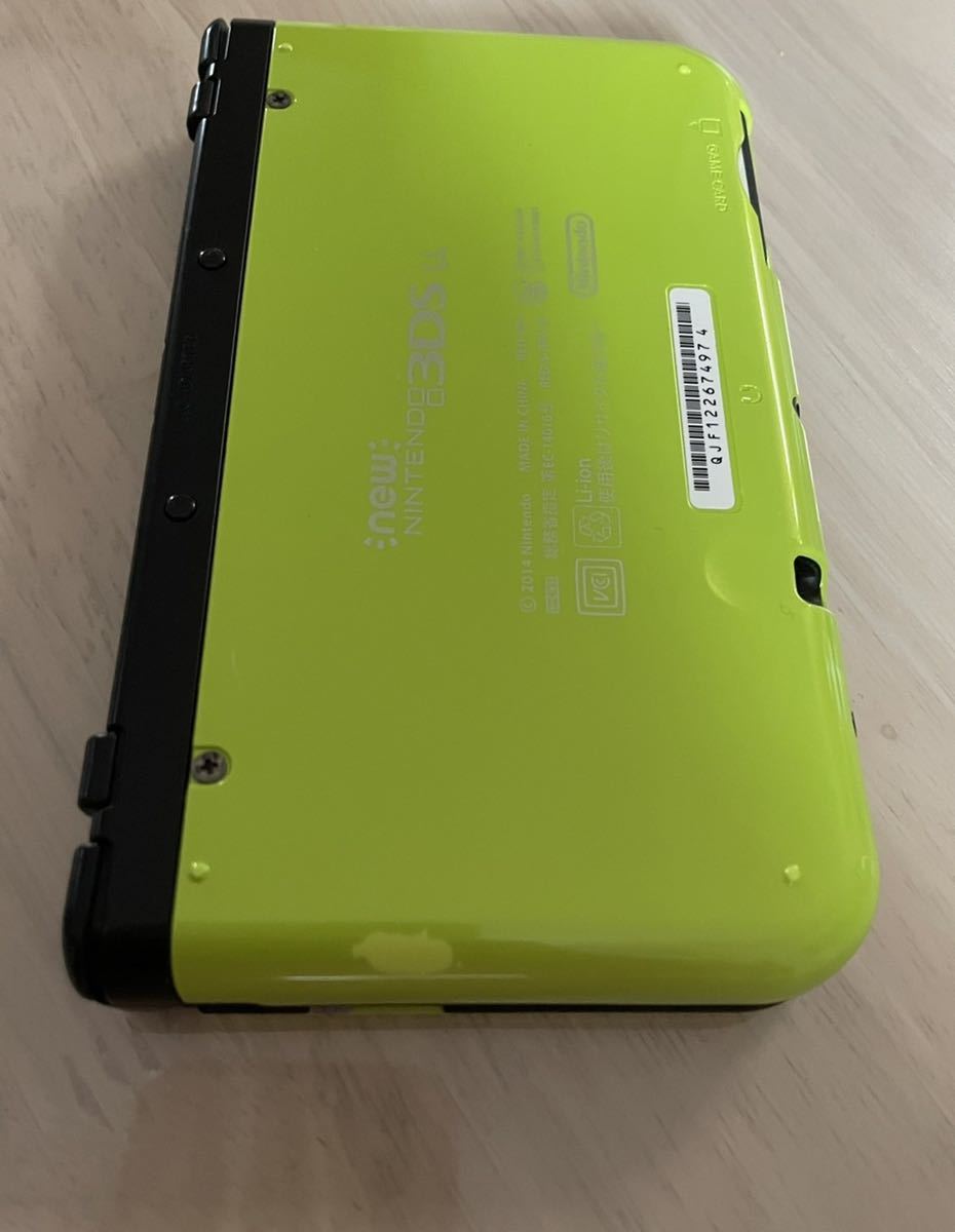 美品】Newニンテンドー3DS LL ライム×ブラック 本体 タッチペン付き
