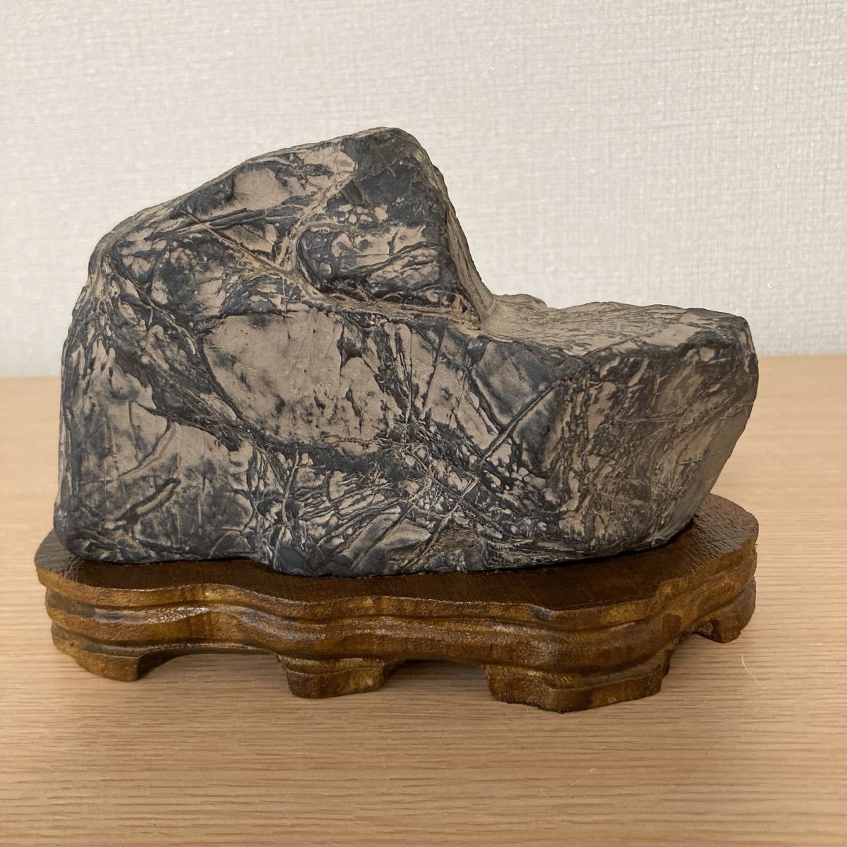# suiseki st # appreciation stone # natural stone #E-33