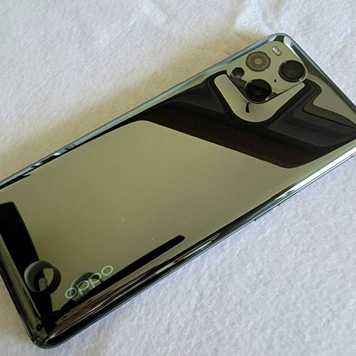☆超美品 OPPO Find X3 PRO グロスブラック 12GB 256GB 希少な国内SIM