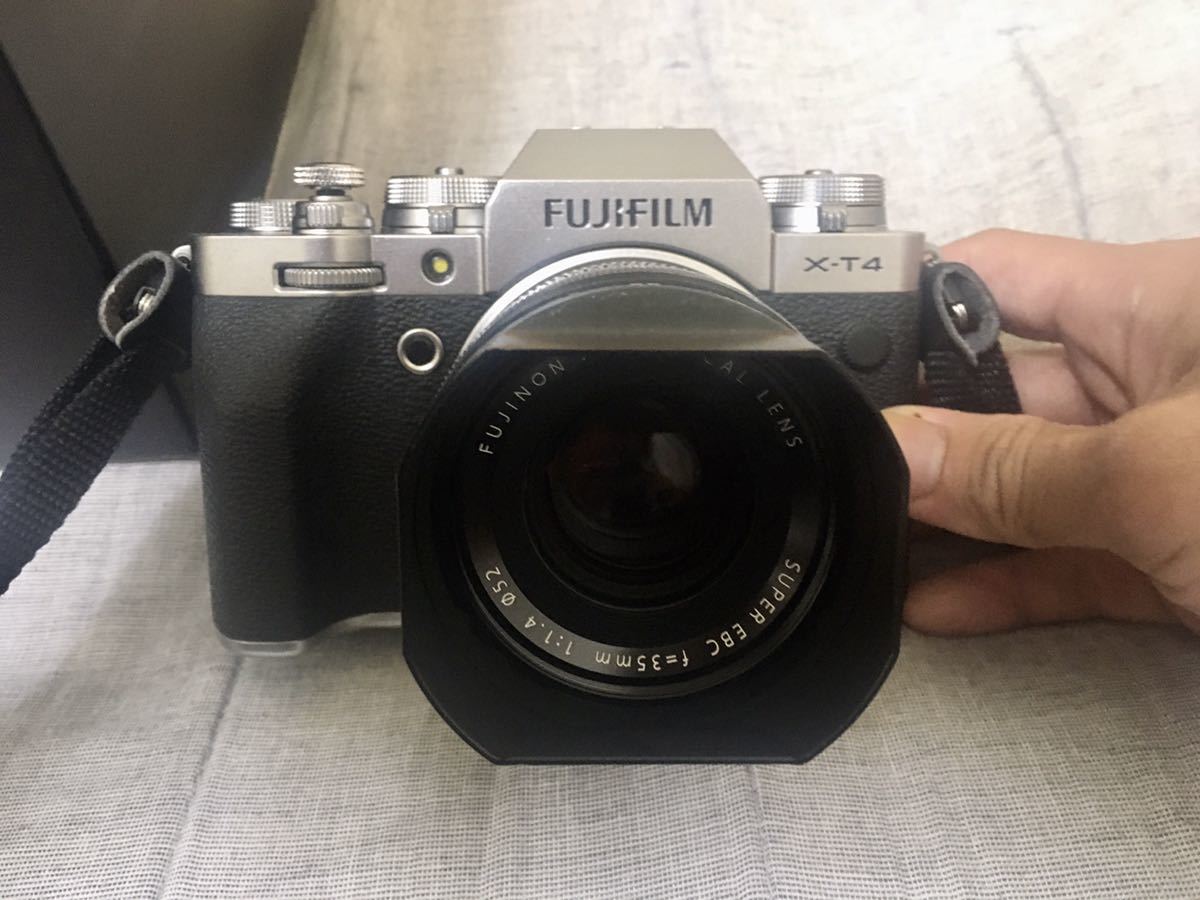 Fujifilm xt-4 シルバー+ 神レンズ XF 35mm F1.4 R セット_画像2