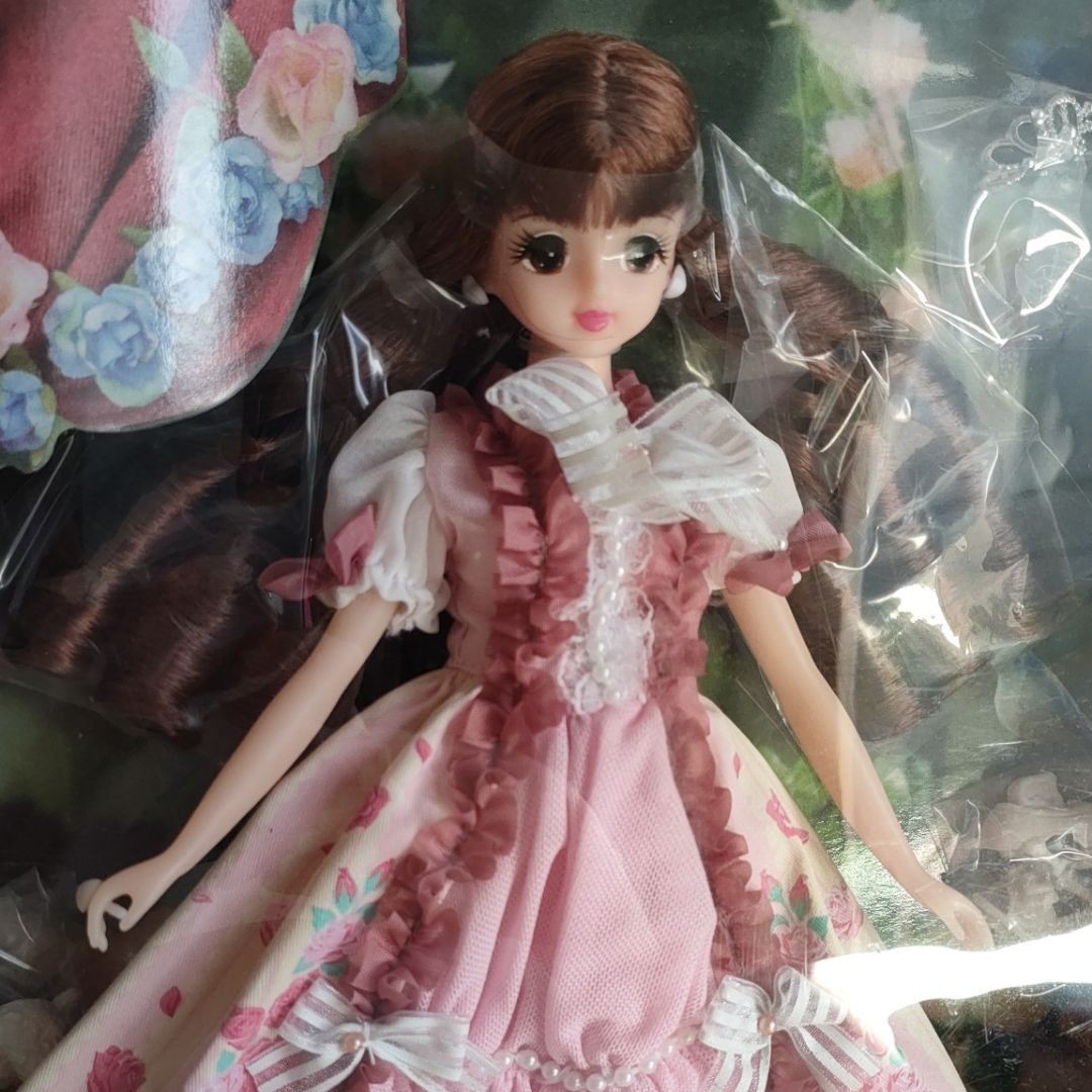 ロールヘアー ジェニー ローズガーデンプリンセス ジェニーちゃん タカラ JENNY